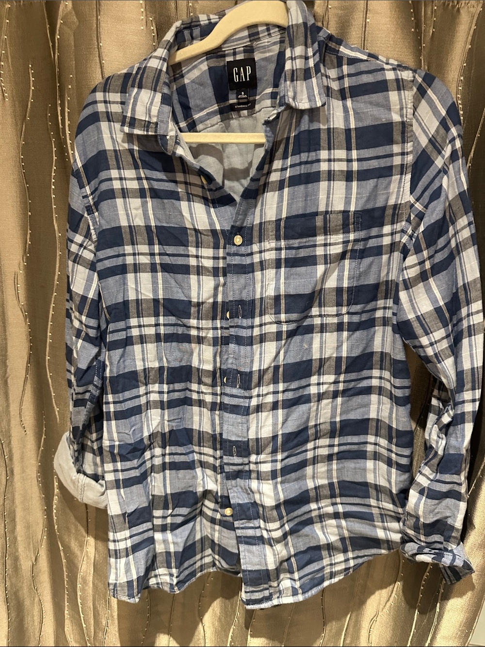 GAP Men's Navy and White Plaid Button-Down Shirt